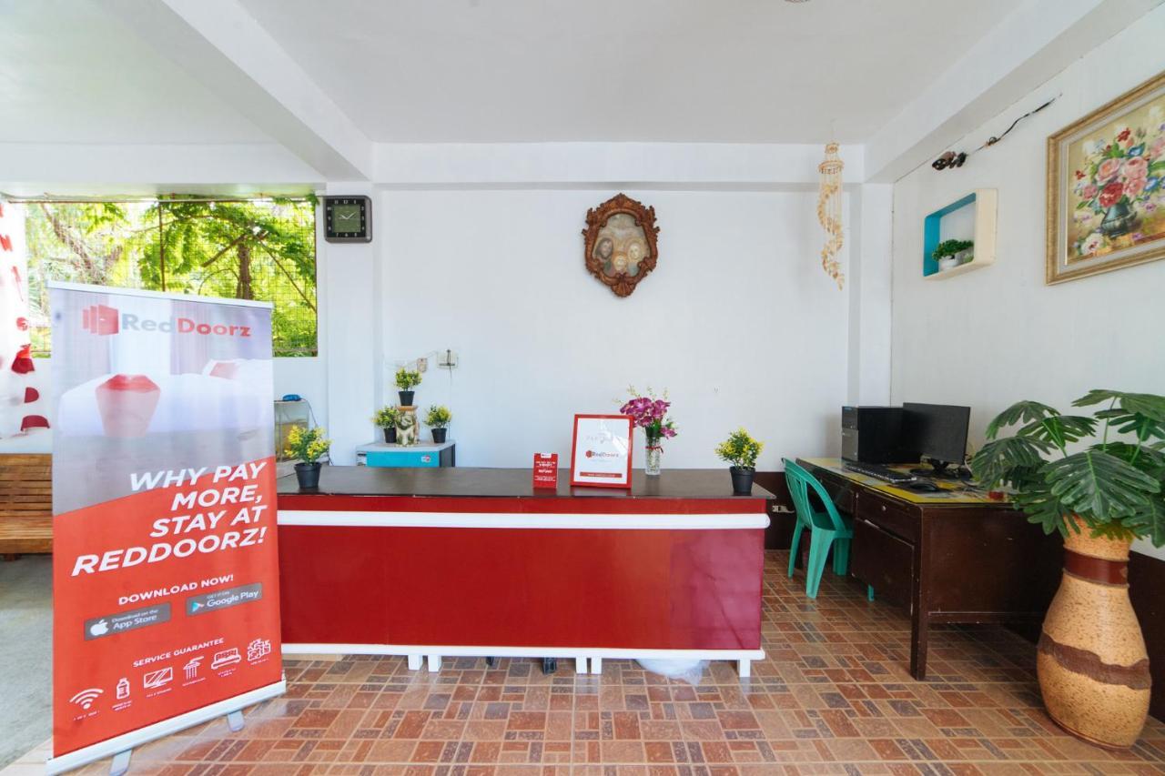 ホテル Reddoorz @ Pag Asa Rawis Legaspi レガスピ エクステリア 写真